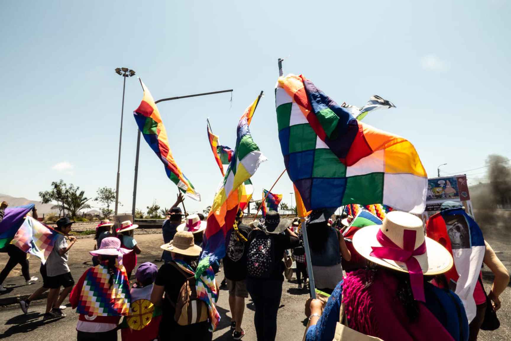 Desde Colchane hasta Iquique: Pueblos originarios marcharon por el reconocimiento en la constitución y contra el extractivismo minero en sus comunidades